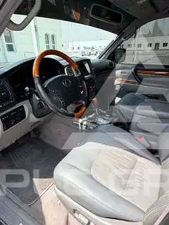 2005 Lexus LX