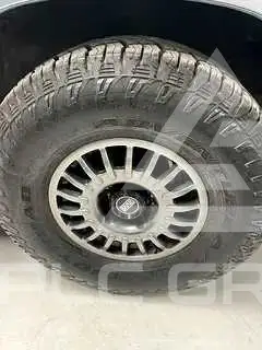 2005 Lexus LX