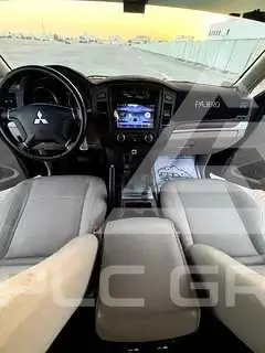 2009 Mitsubishi PAJARO