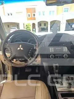 2010 Mitsubishi PAJARO