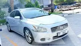2010 Nissan MAXIMA