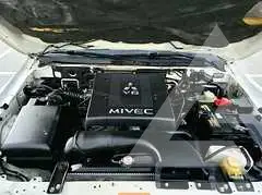 2011 Mitsubishi PAJARO