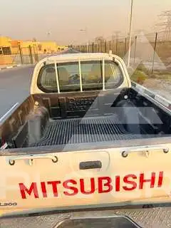 2011 Mitsubishi L200