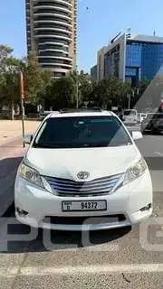 2011 Toyota SIENNA