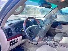 2012 Toyota LAND CRUISER