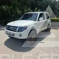 2013 Mitsubishi PAJARO