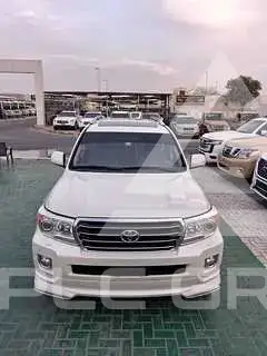 2013 Toyota LAND CRUISER