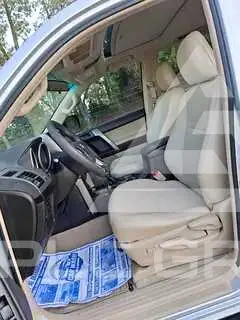 2013 Toyota Prado