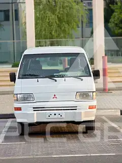 2014 Mitsubishi L300