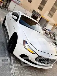 2014 Maserati GHIBLI