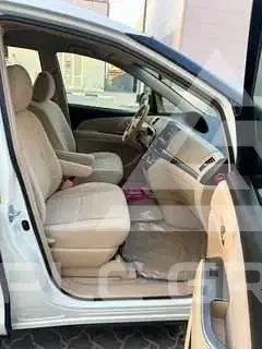 2014 Toyota PREVIA
