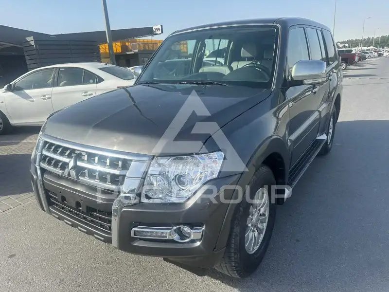 2015 Mitsubishi PAJARO