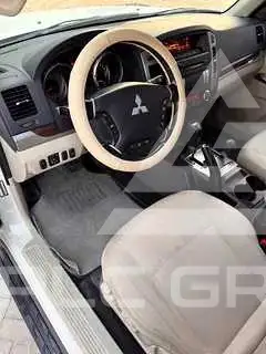 2015 Mitsubishi PAJARO