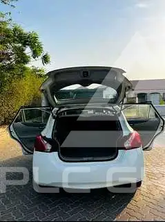2015 Nissan Tiida