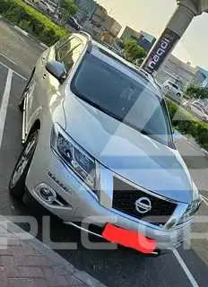 2016 Nissan PATHFINDER