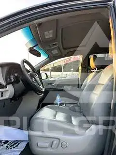 2016 Toyota SIENNA