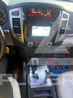 2017 Mitsubishi PAJARO