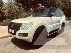 2017 Mitsubishi PAJARO
