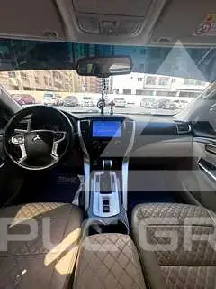2017 Mitsubishi MONTERO