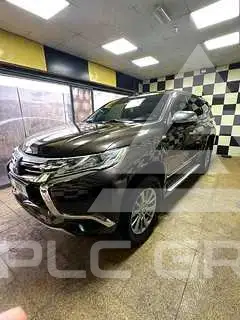 2017 Mitsubishi MONTERO