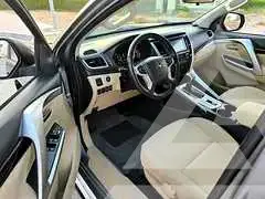 2017 Mitsubishi MONTERO