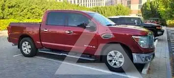 2017 Nissan TITAN