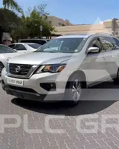 2017 Nissan PATHFINDER