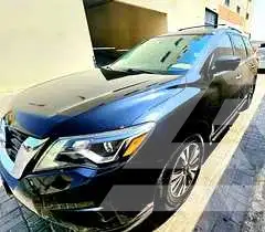2017 Nissan PATHFINDER