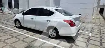 2017 Nissan Sunny