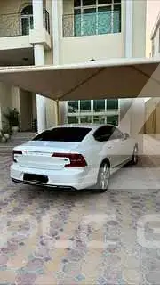 2017 Volvo S90