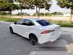 2017 Lexus IS