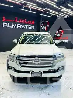 2017 Toyota LAND CRUISER