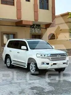 2017 Toyota LAND CRUISER