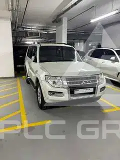 2018 Mitsubishi PAJARO