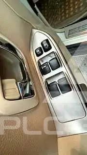 2018 Mitsubishi PAJARO