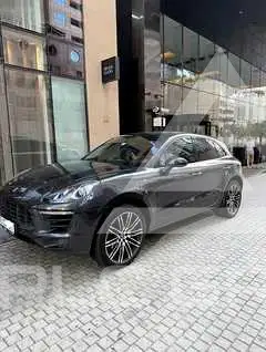 2018 Porsche MACAN