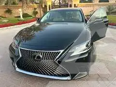 2018 Lexus LS