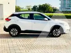 2019 Nissan KICKS