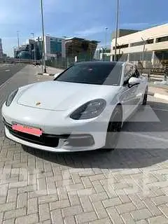 2019 Porsche Panamera