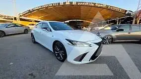 2019 Lexus ES