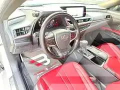 2019 Lexus ES