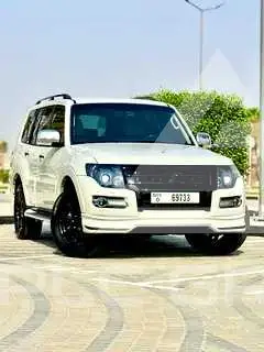 2020 Mitsubishi PAJARO