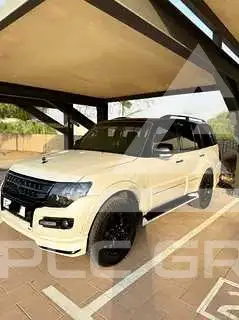 2020 Mitsubishi PAJARO