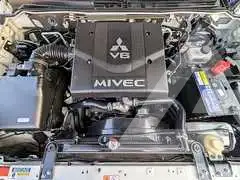 2020 Mitsubishi PAJARO