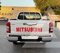 2020 Mitsubishi L200