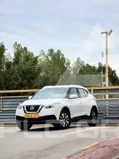 2020 Nissan KICKS
