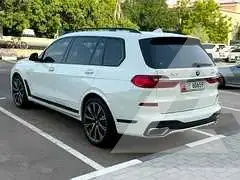 2020 BMW X7