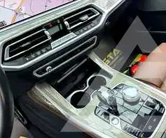 2020 BMW X7