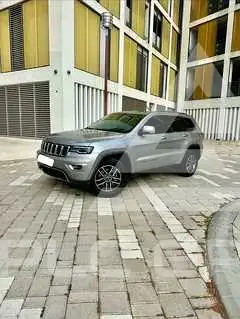 2020 Jeep Grand Cherokee