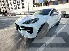 2020 Porsche MACAN